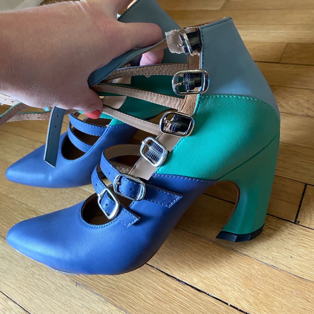 Fluevog Watusis - Size 6